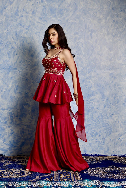 Aaisha Sharara Set