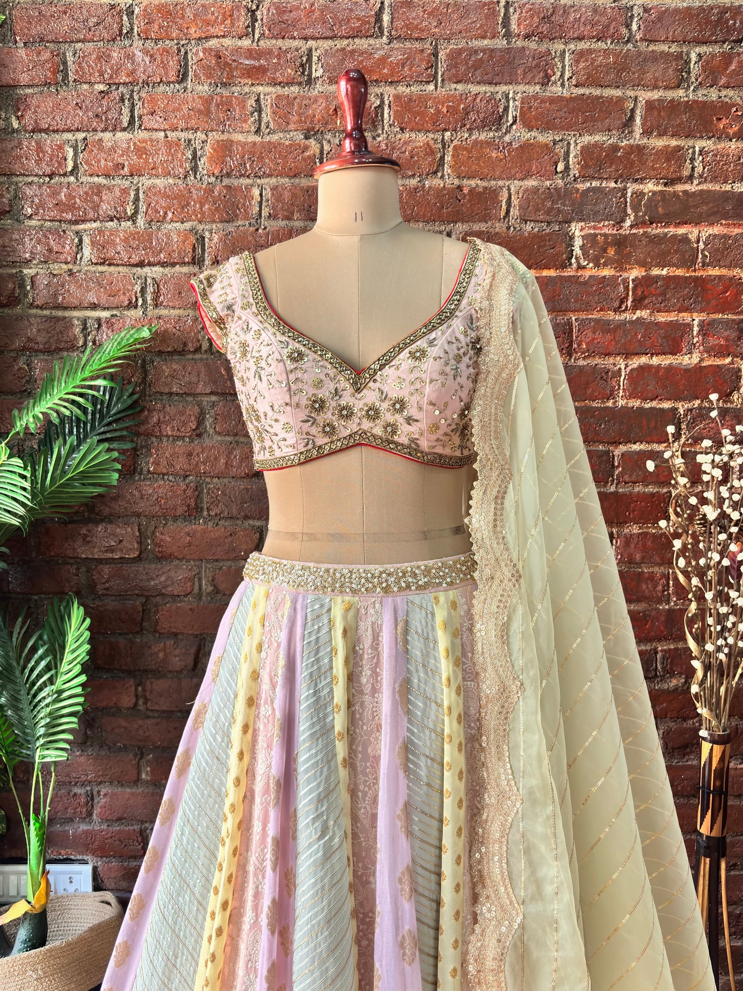 Multipanel Sharmily lehenga set