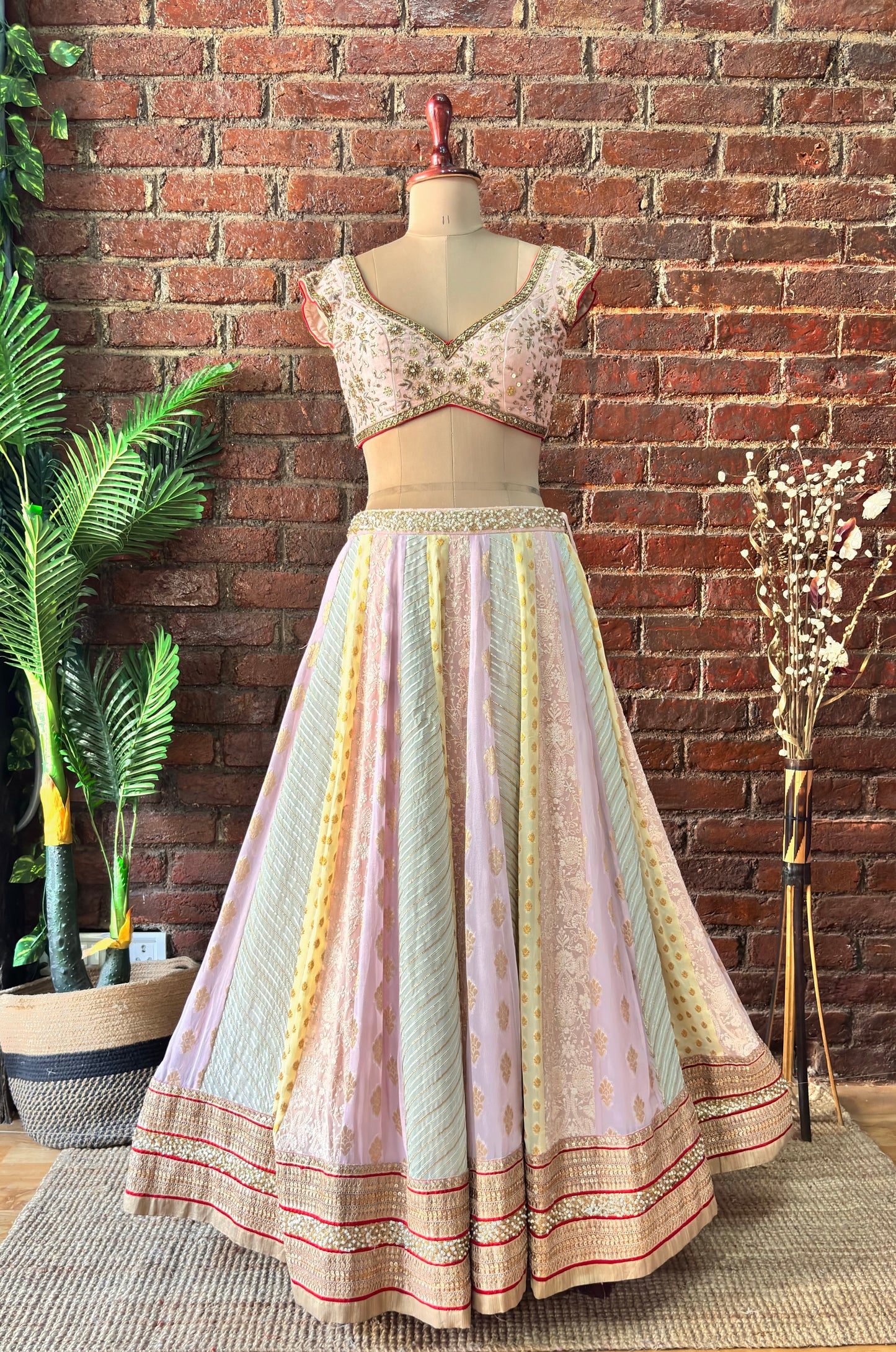 Multipanel Sharmily lehenga set