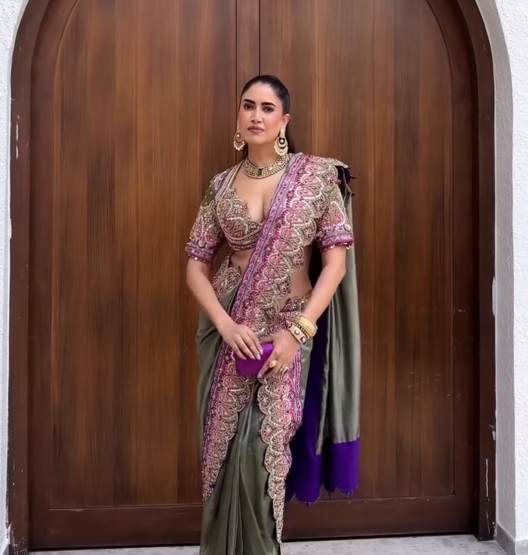 Alisha Pekha In Madhaniya