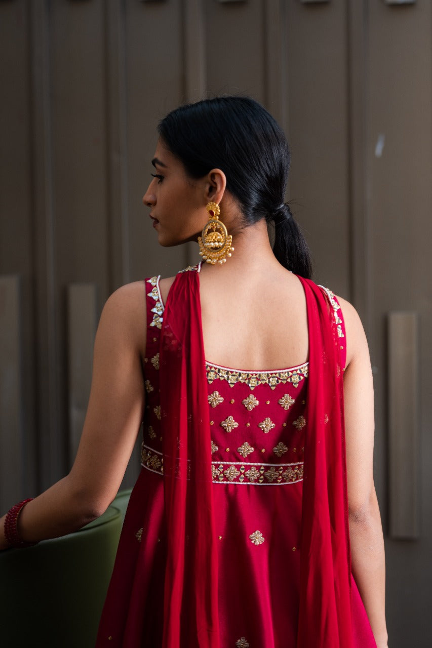Aaisha Sharara Set