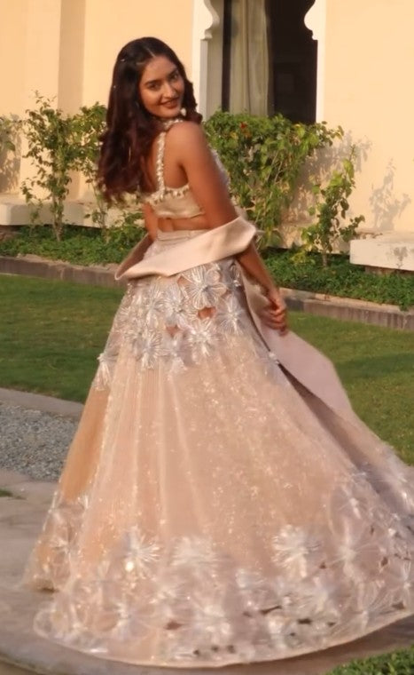 Riya Turakhiya In MKB01
